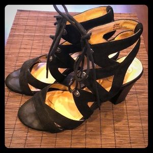 Black Heels XOXO Bennie-S